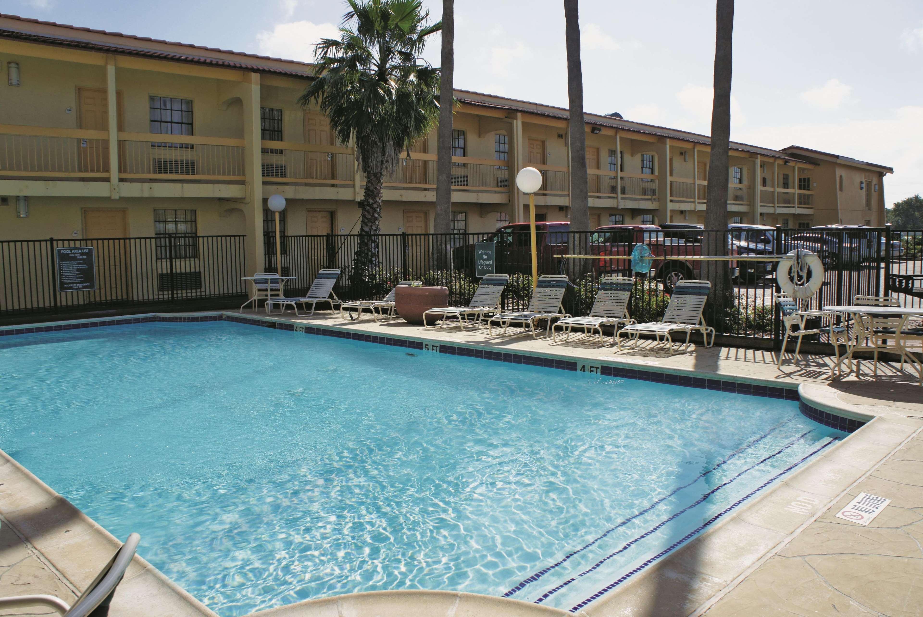 La Quinta Inn By Wyndham Clute Lake Jackson Eksteriør bilde